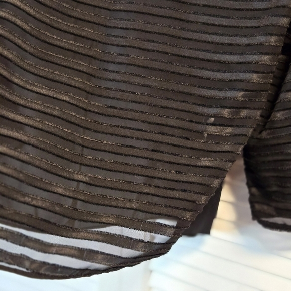 BCBG GENERATION BLACK Dress Top Pleated Sheer Textured Sleeves & Back SEXY - Picture 7 of 7